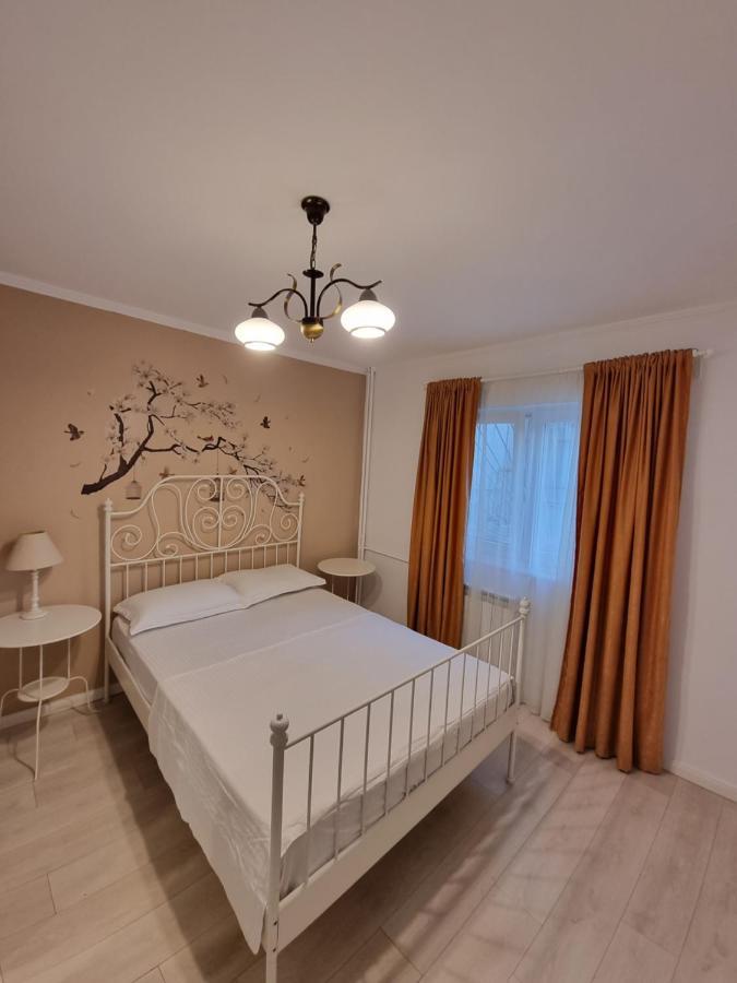 Apartments In The Aviatiei Area On בוקרשט מראה חיצוני תמונה