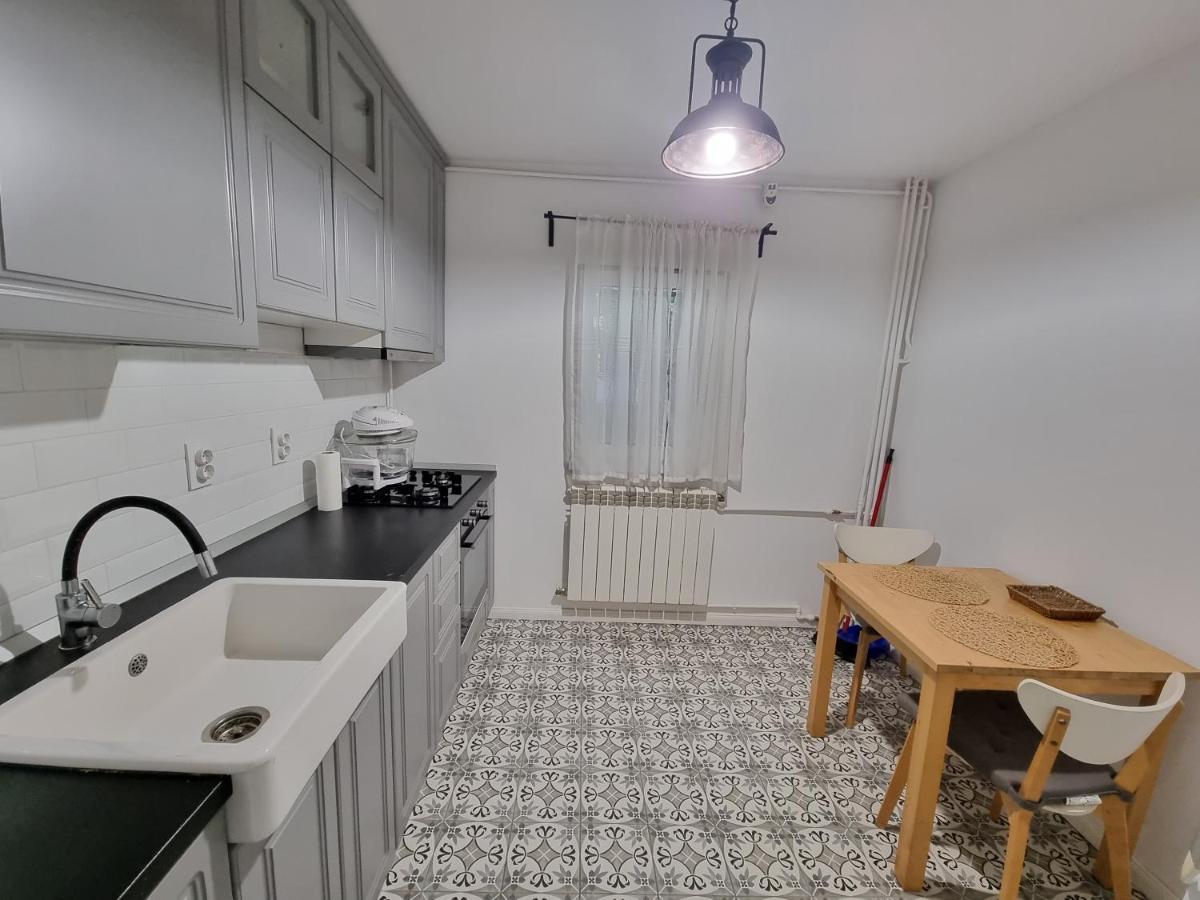 Apartments In The Aviatiei Area On בוקרשט מראה חיצוני תמונה