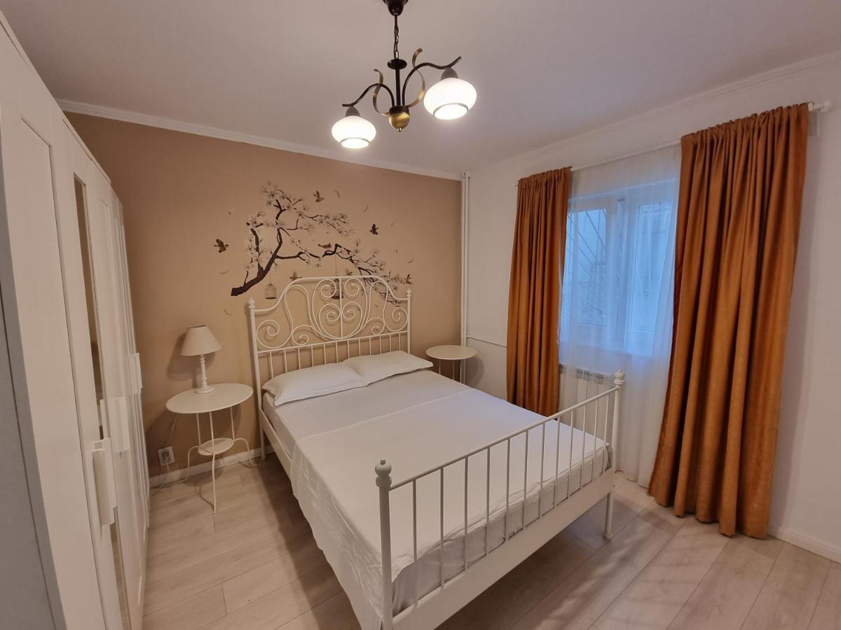 Apartments In The Aviatiei Area On בוקרשט מראה חיצוני תמונה
